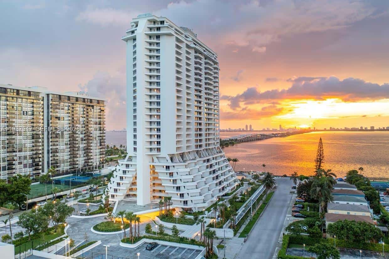 555 NE 34th St # 2307, Miami FL 33137
