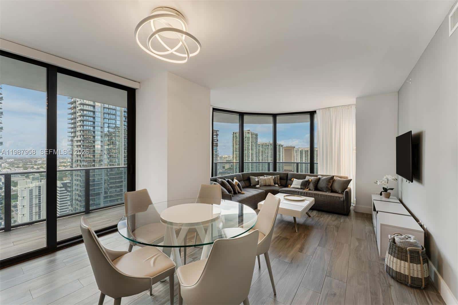 801 S Miami Ave # 3509, Miami FL 33130
