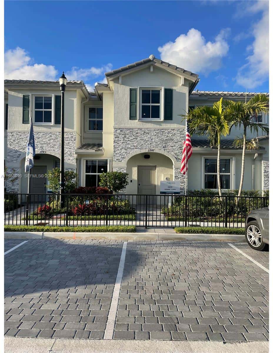 1879 SE 27th Ter # 0, Homestead FL 33035