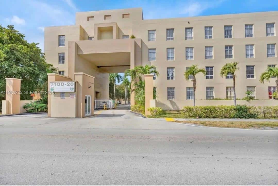 7420 W 20th Ave # 243, Hialeah FL 33016