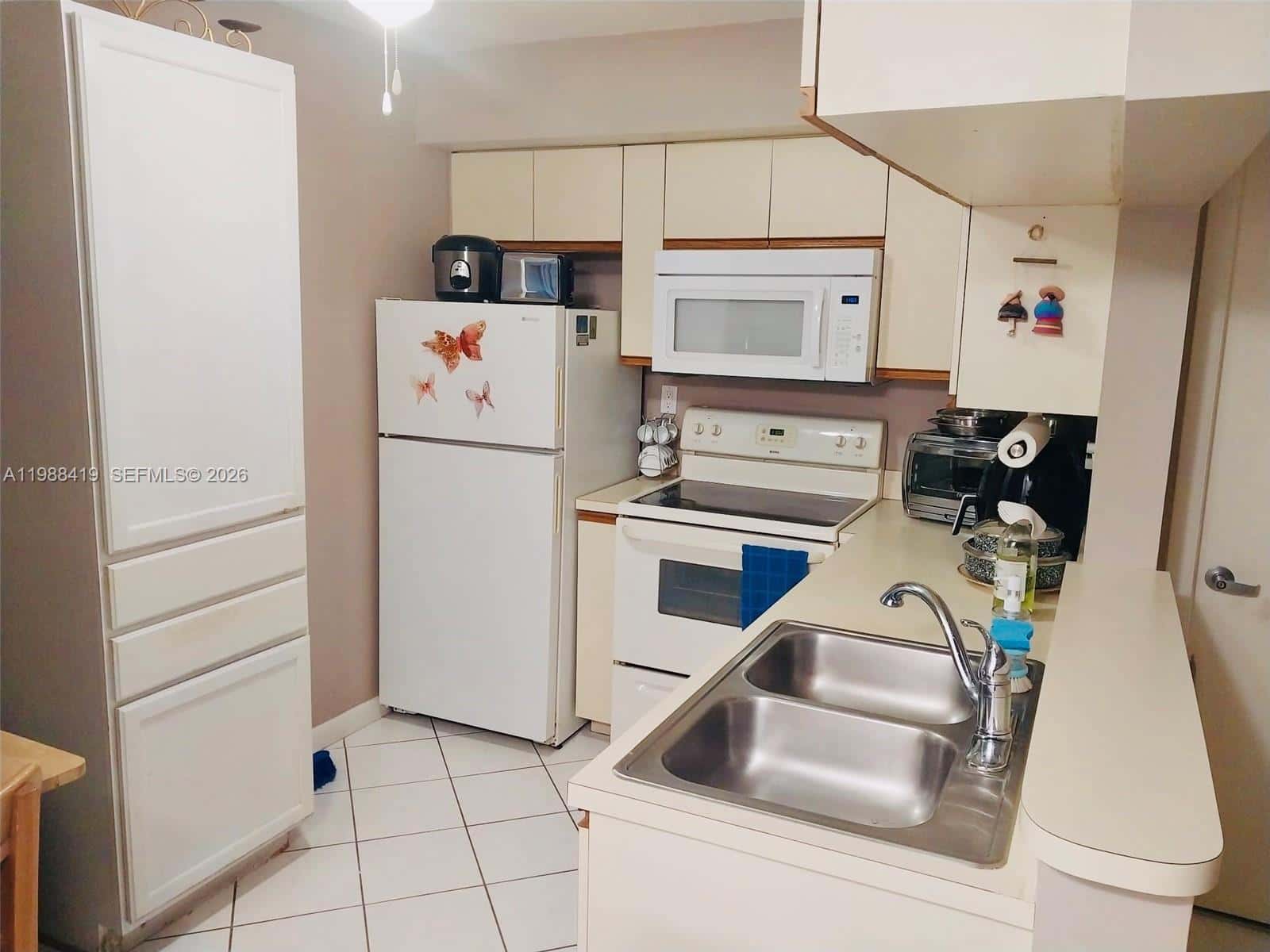 15525 N Miami Lakeway N # 8, Miami Lakes FL 33014