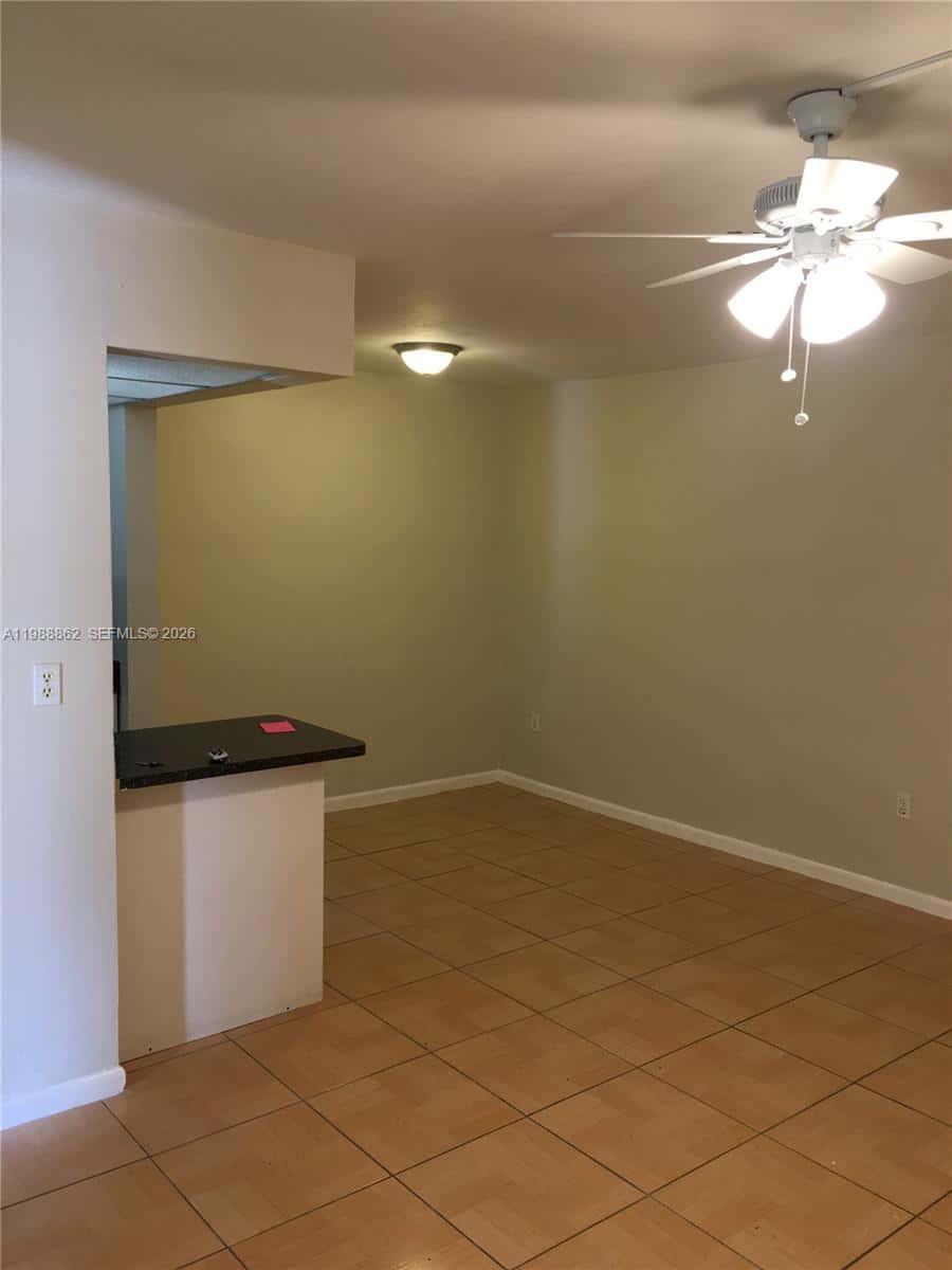 1851 NE 168th St # A10, North Miami Beach FL 33162