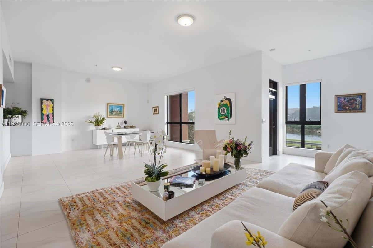 8390 SW 72nd Ave # 106, Miami FL 33143