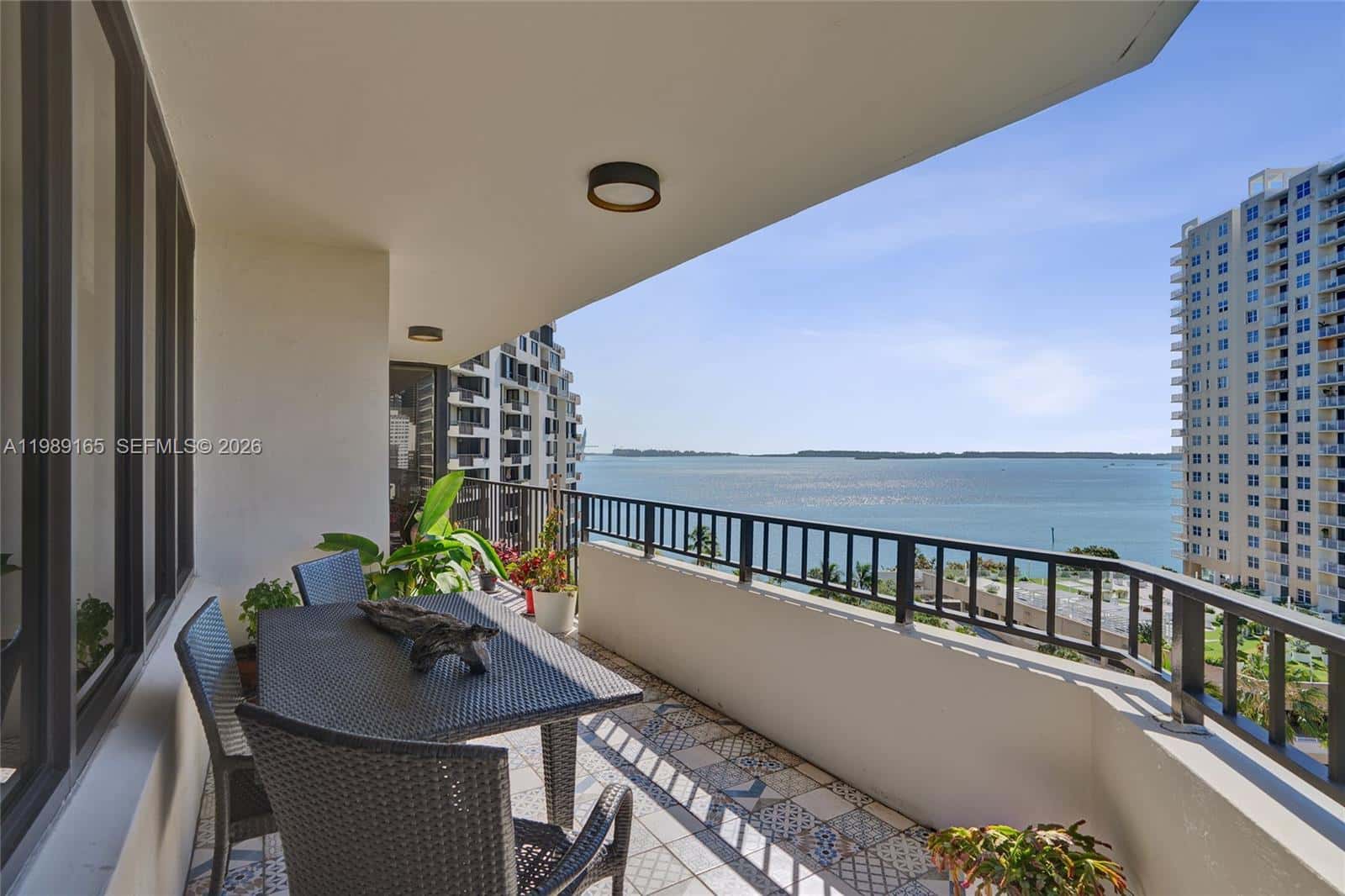 520 Brickell Key Dr # A1015, Miami FL 33131