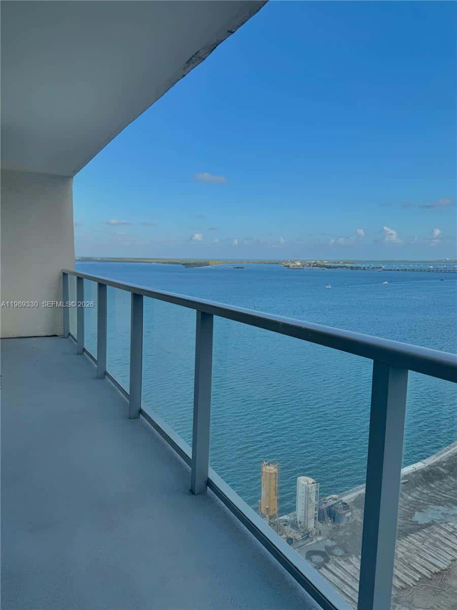 1155 Brickell Bay Dr # 1705, Miami FL 33131