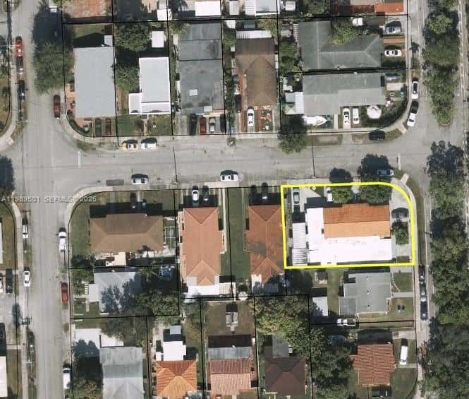 3300-3302 SW 10th St, Miami FL 33135