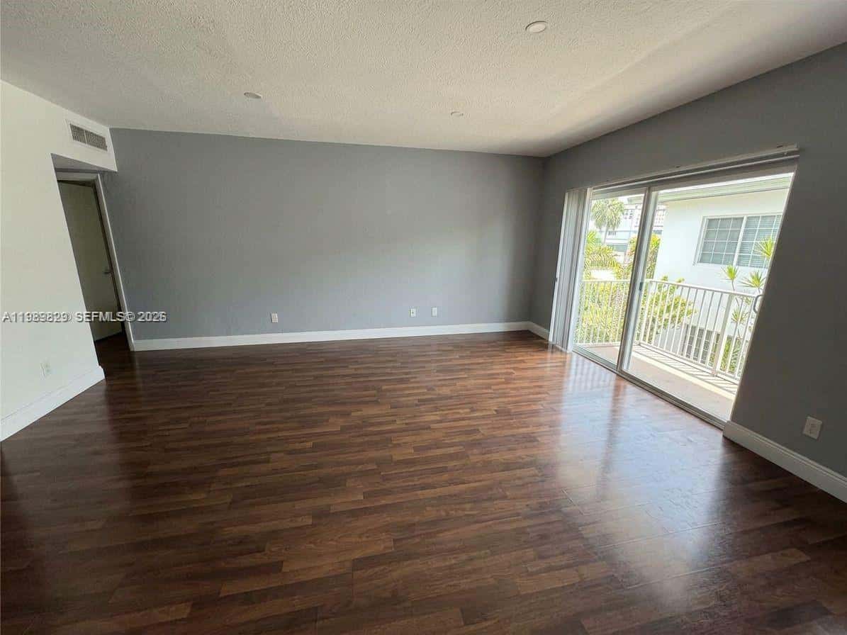9260 Bay Harbor Ter # 24, Bay Harbor Islands FL 33154