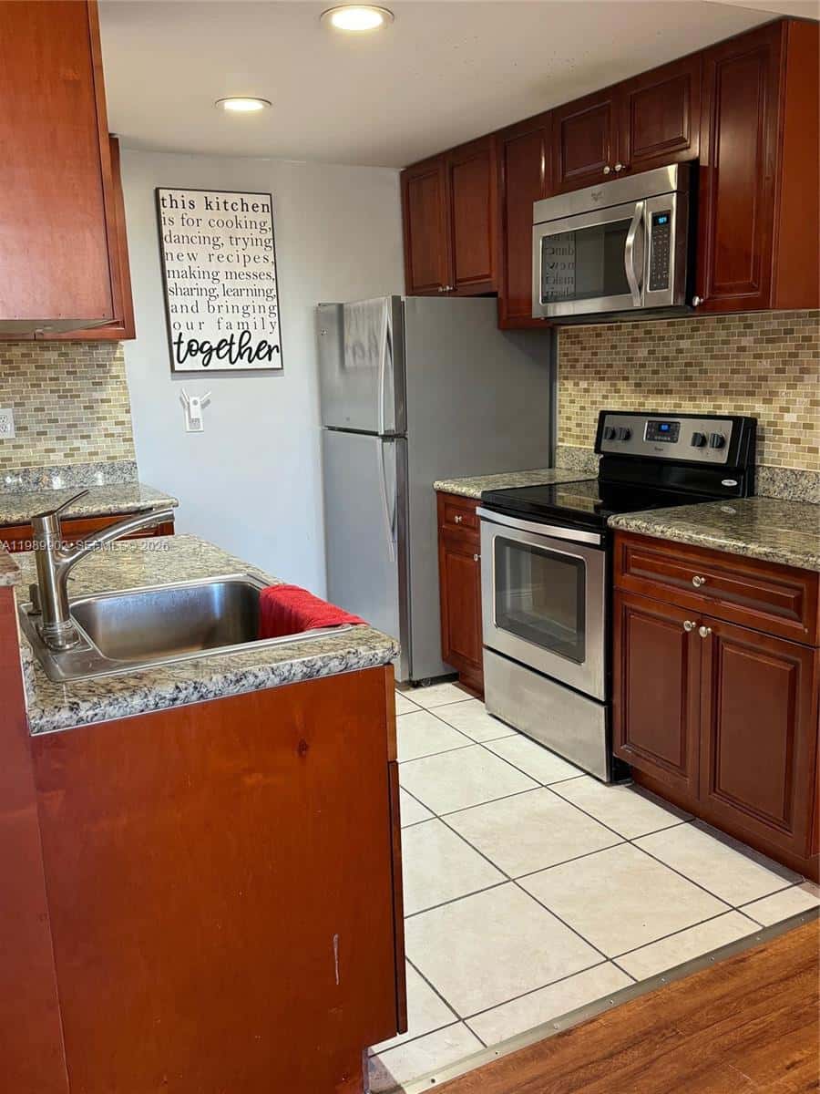 10500 SW 108th Ave # B303, Miami FL 33176