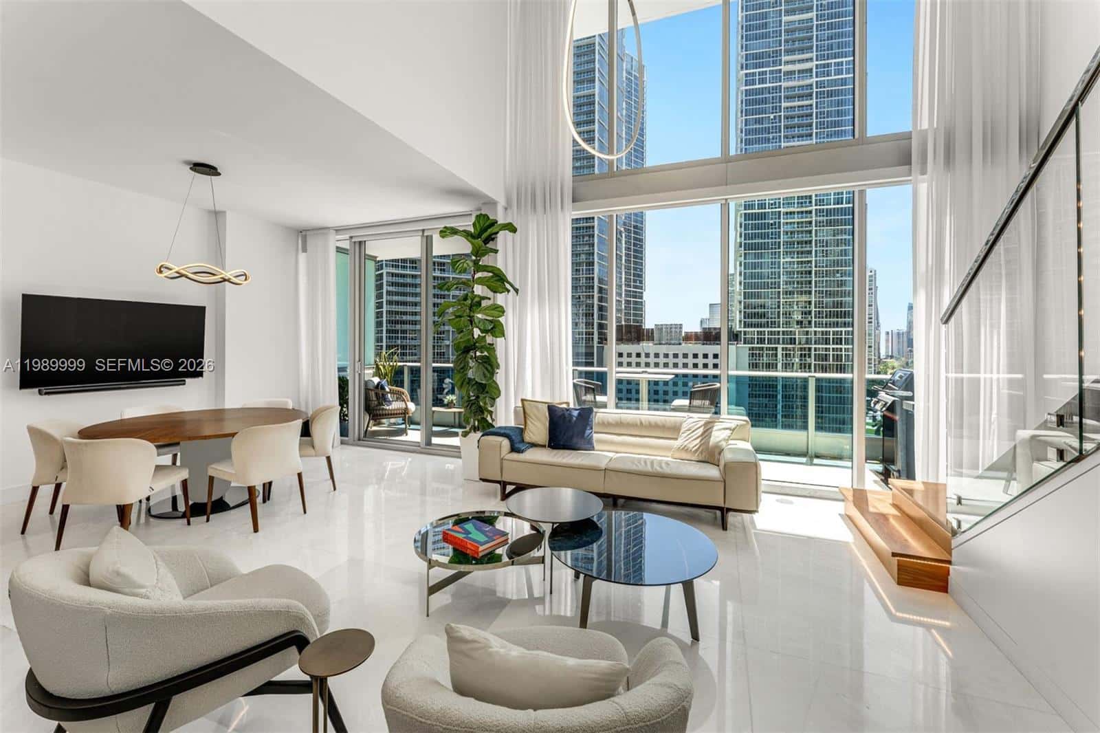 200 Biscayne Boulevard Way # 1406, Miami FL 33131