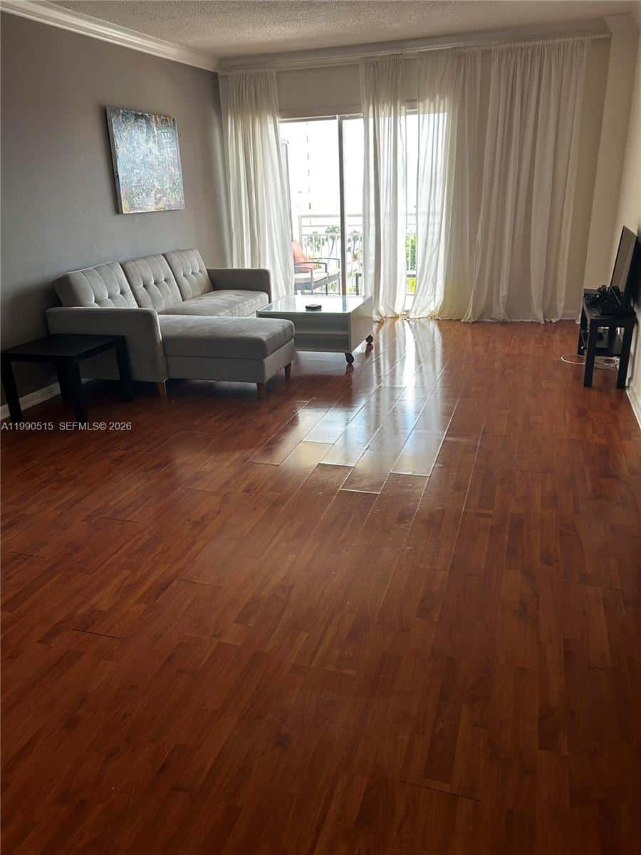 400 Kings Point Dr # 604, Sunny Isles Beach FL 33160