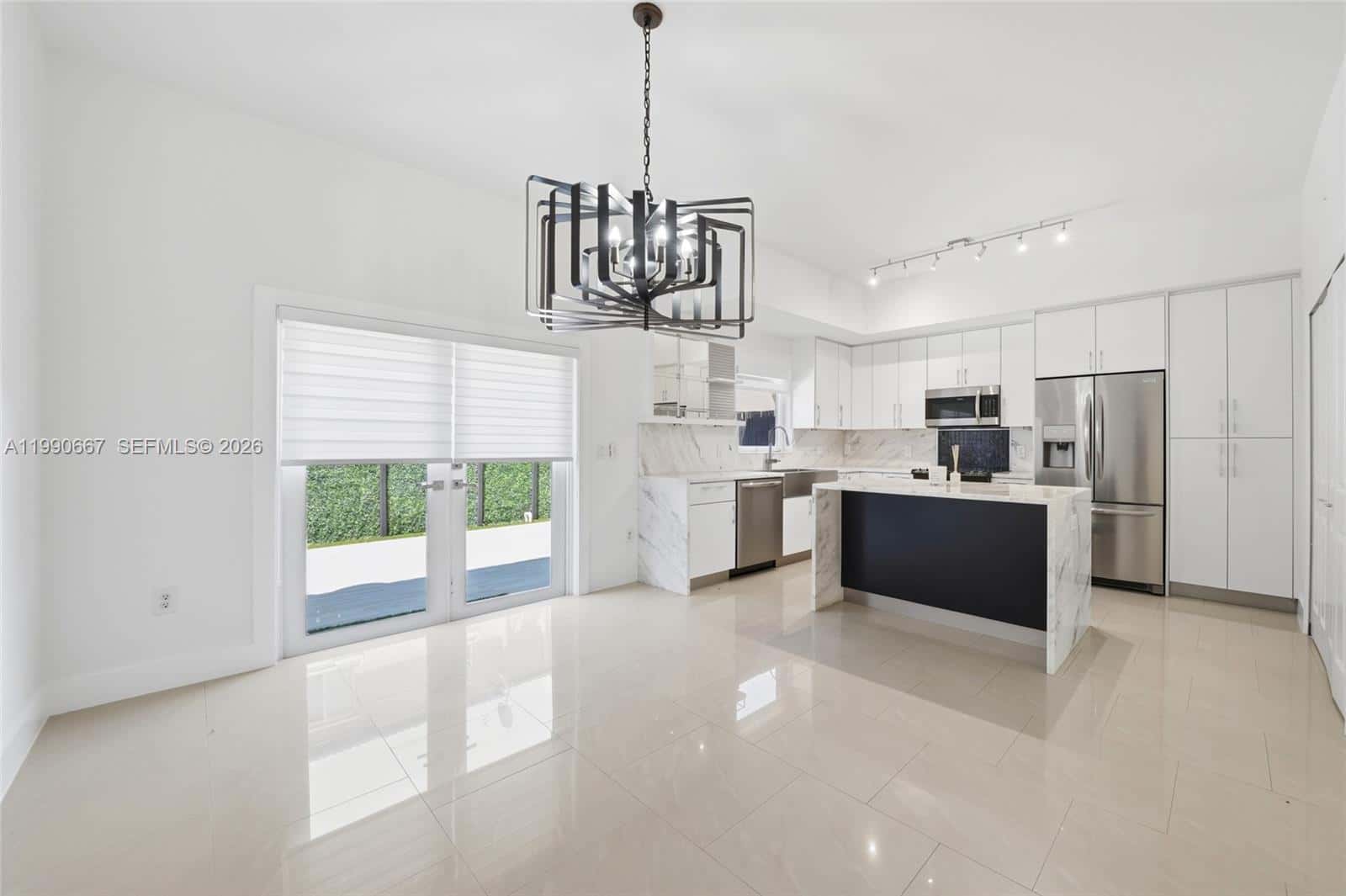 22242 SW 88th Path, Cutler Bay FL 33190