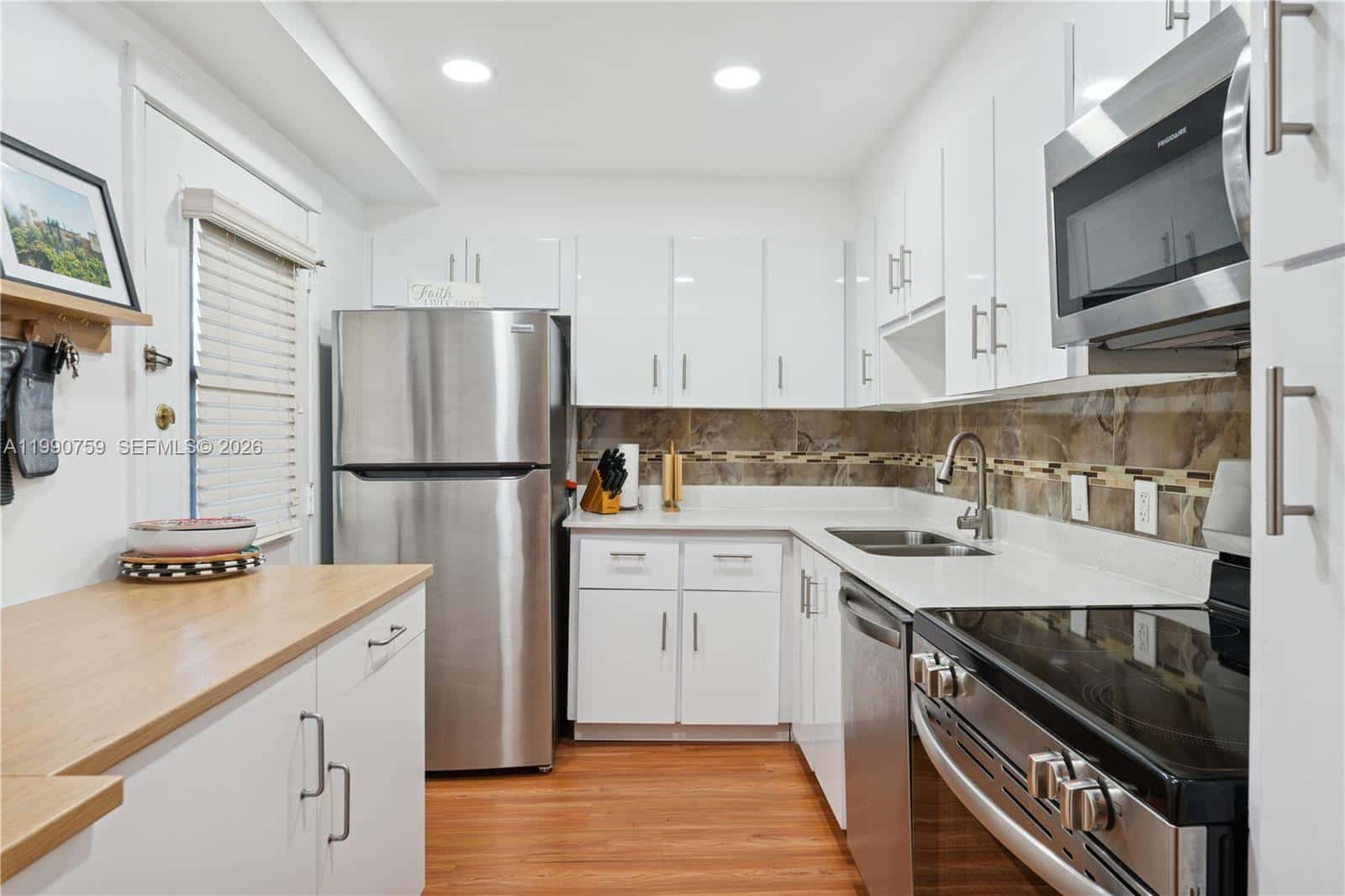 3101 N Country Club Dr # 102, Aventura FL 33180