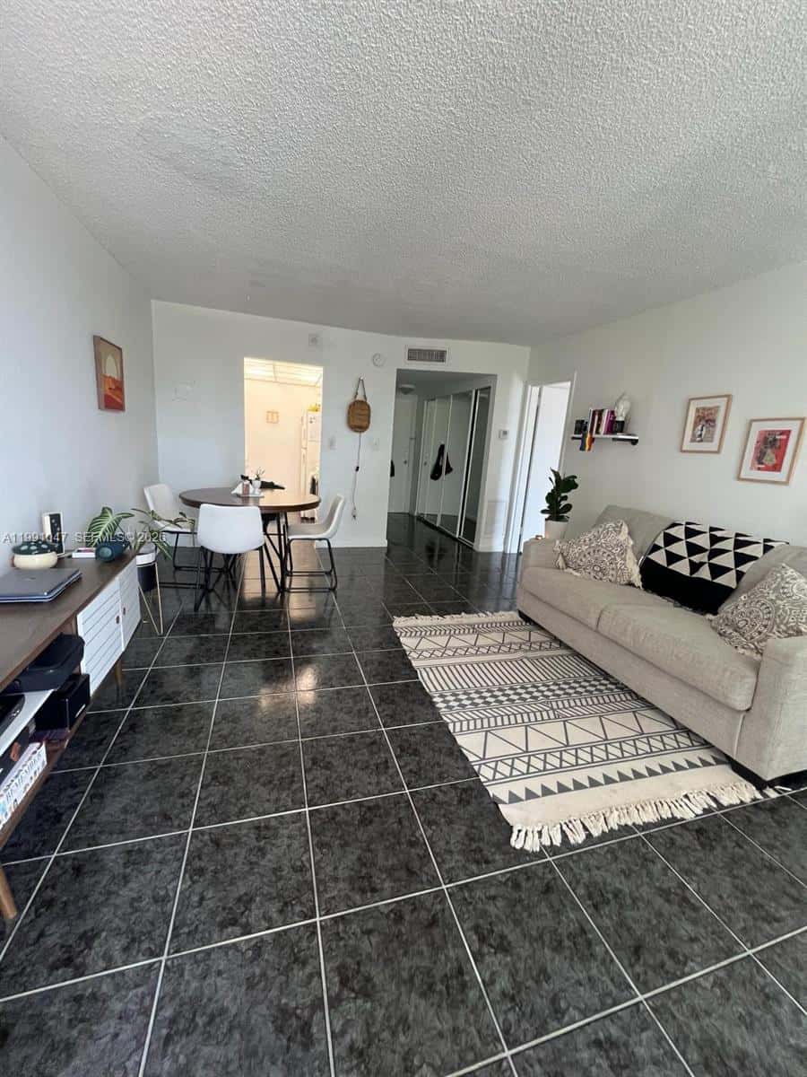 2350 NE 135th St # 208, North Miami FL 33181