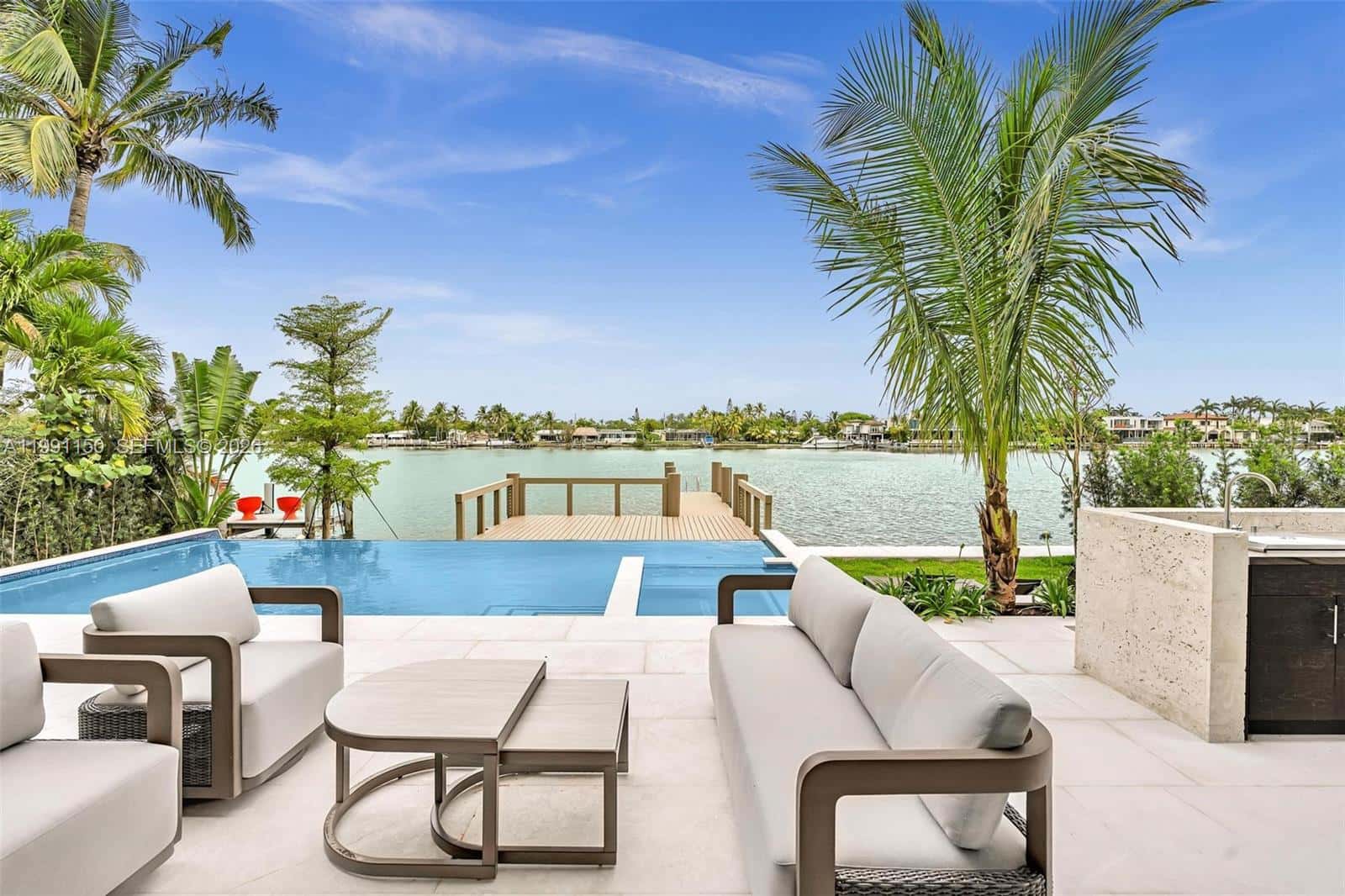535 N Shore Dr, Miami Beach FL 33141