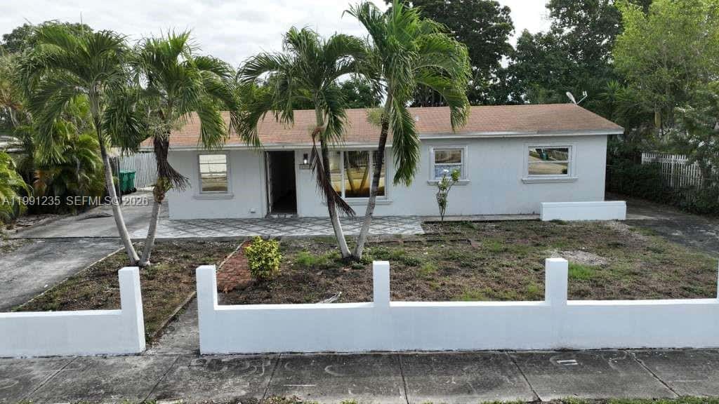 20001 NW 43rd Pl, Miami Gardens FL 33055