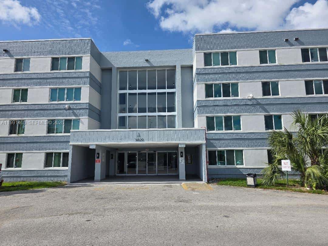 14830 Naranja Lakes Blvd, Homestead FL 33032