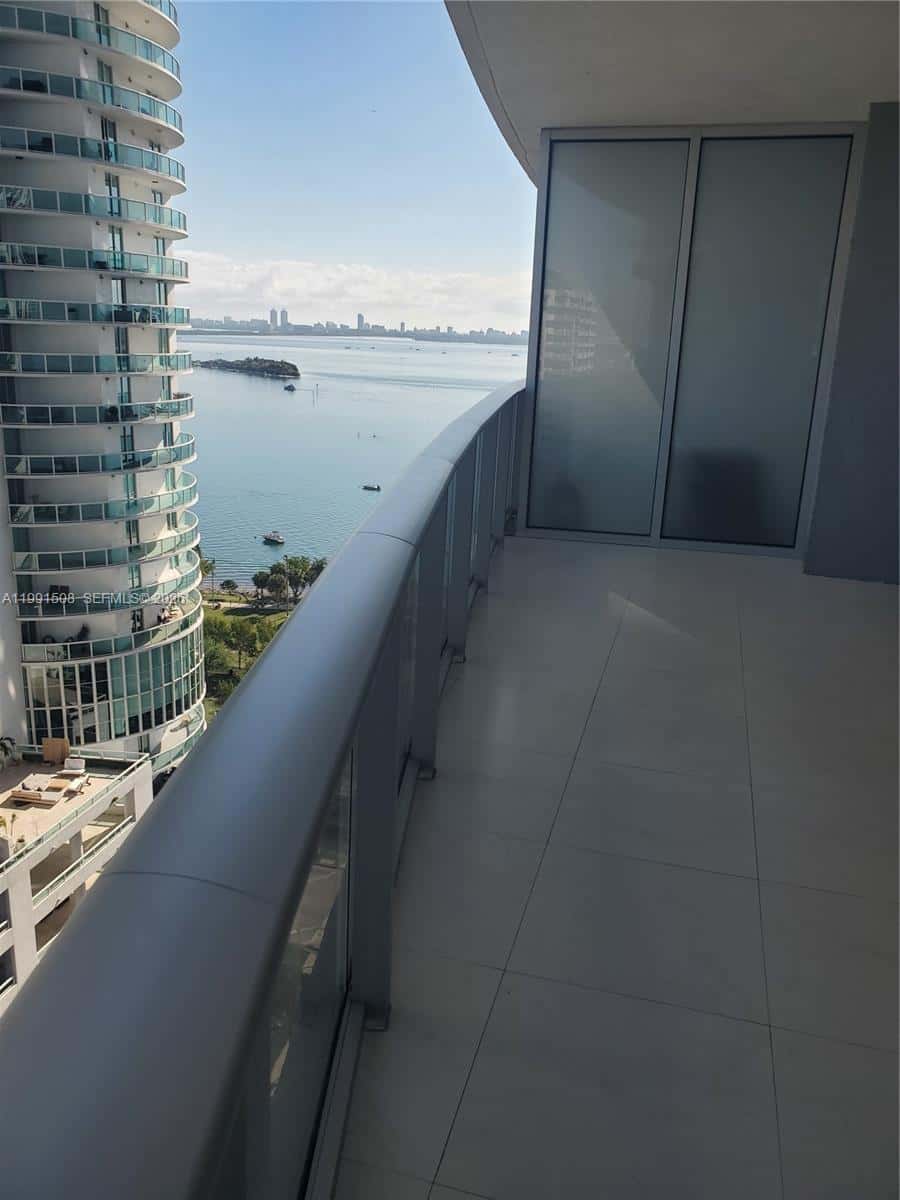 488 NE 18th St # 1805, Miami FL 33132