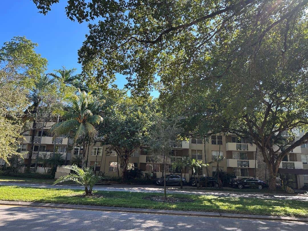 1800 Sans Souci Blvd # 115, North Miami FL 33181