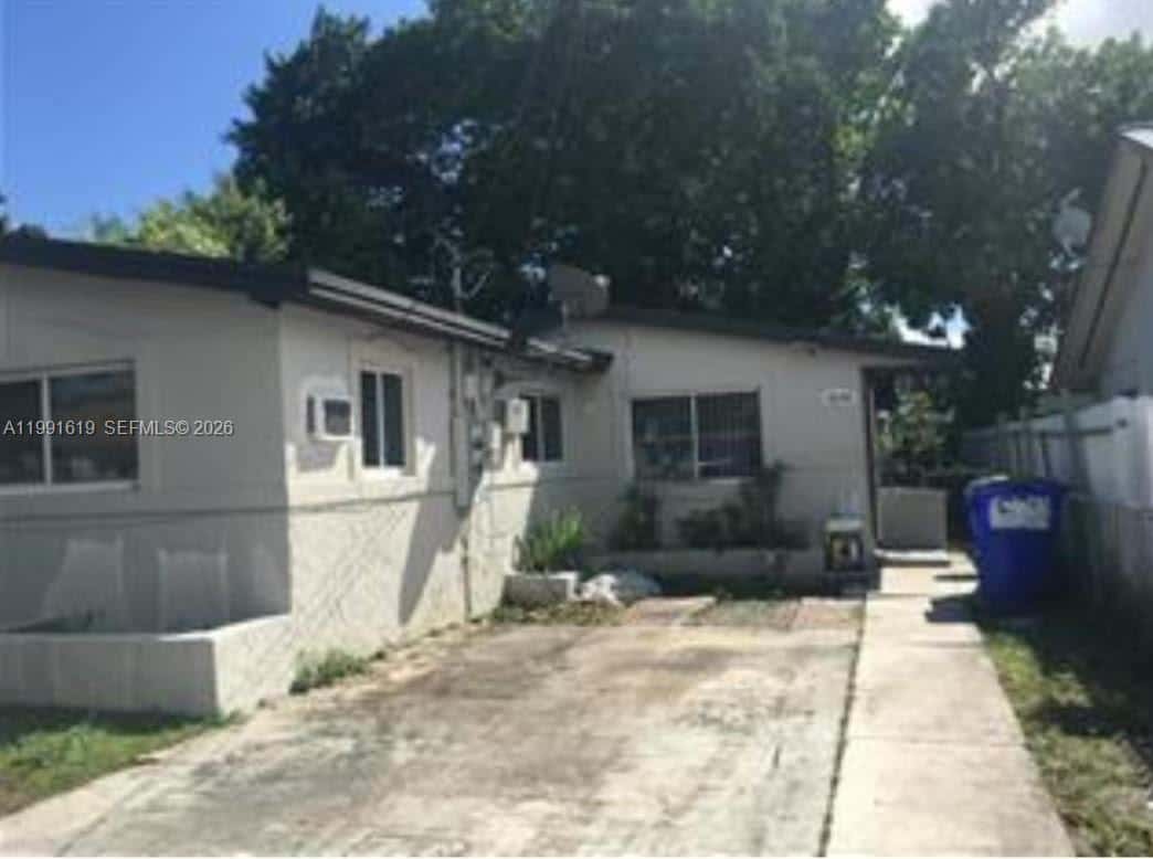 1574 NW 58th St # 1574, Miami FL 33142