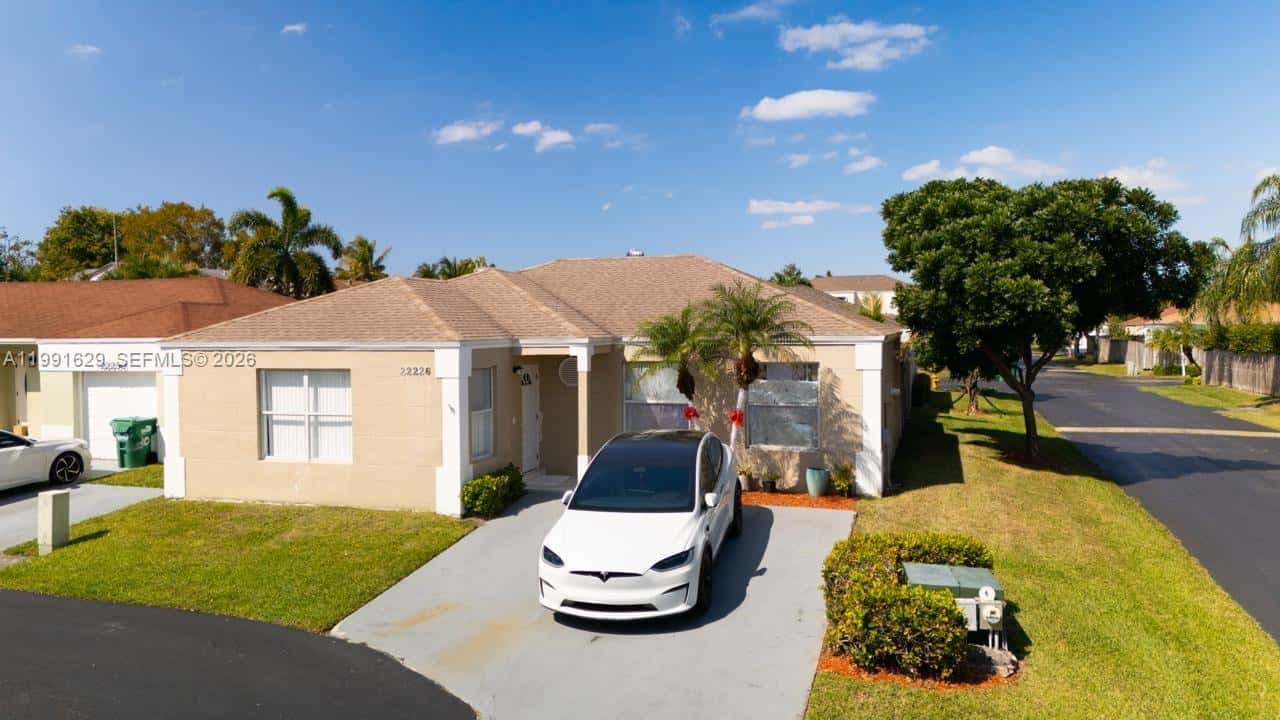 22226 SW 98th Pl, Cutler Bay FL 33190