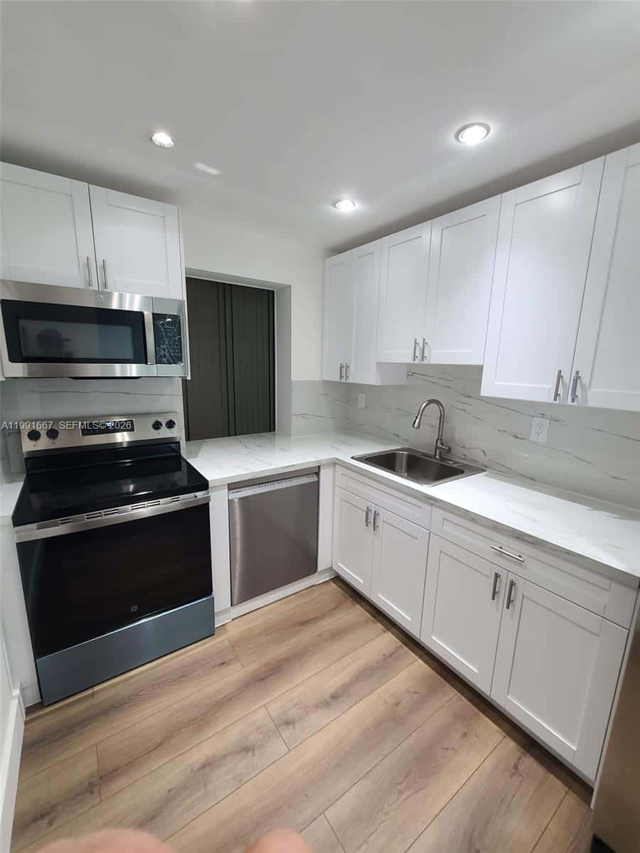 17570 Atlantic Blvd # 501, Sunny Isles Beach FL 33160
