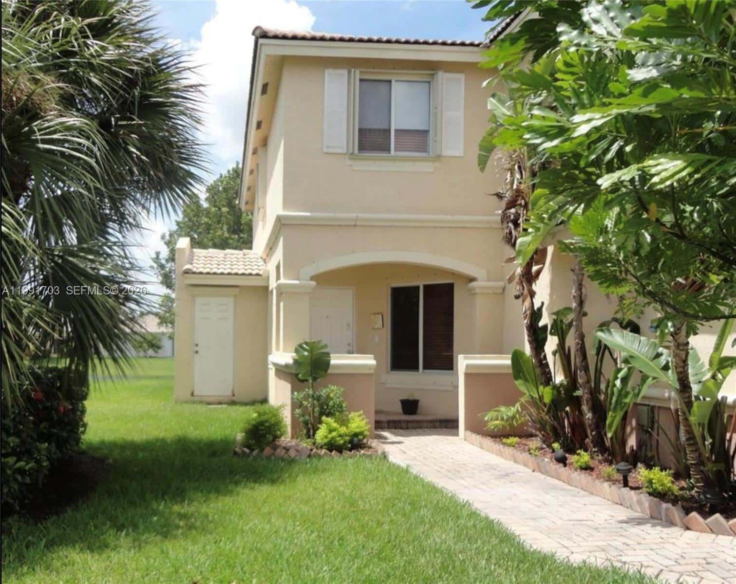 7464 SW 164th Ct, Miami FL 33193