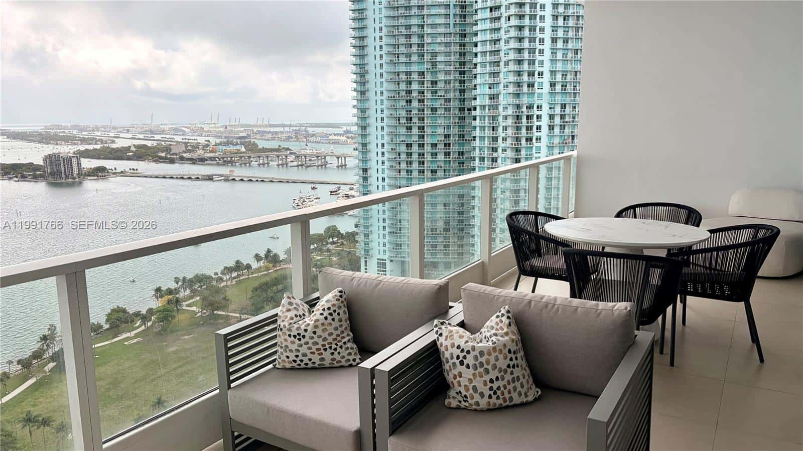 2020 N Bayshore Dr # 3009, Miami FL 33137