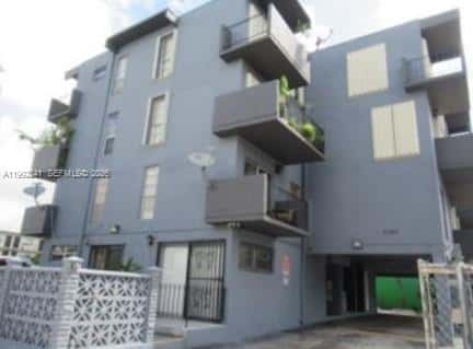 6580 W Flagler St # 101, Miami FL 33144