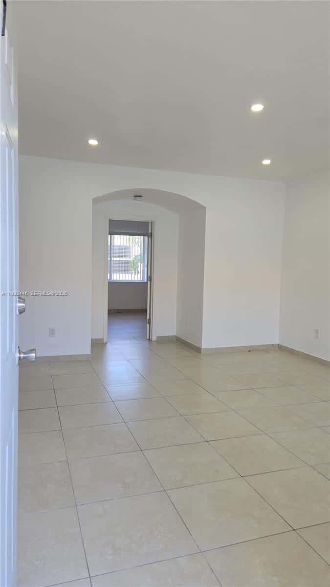 9473 Abbott Ave # 7, Surfside FL 33154