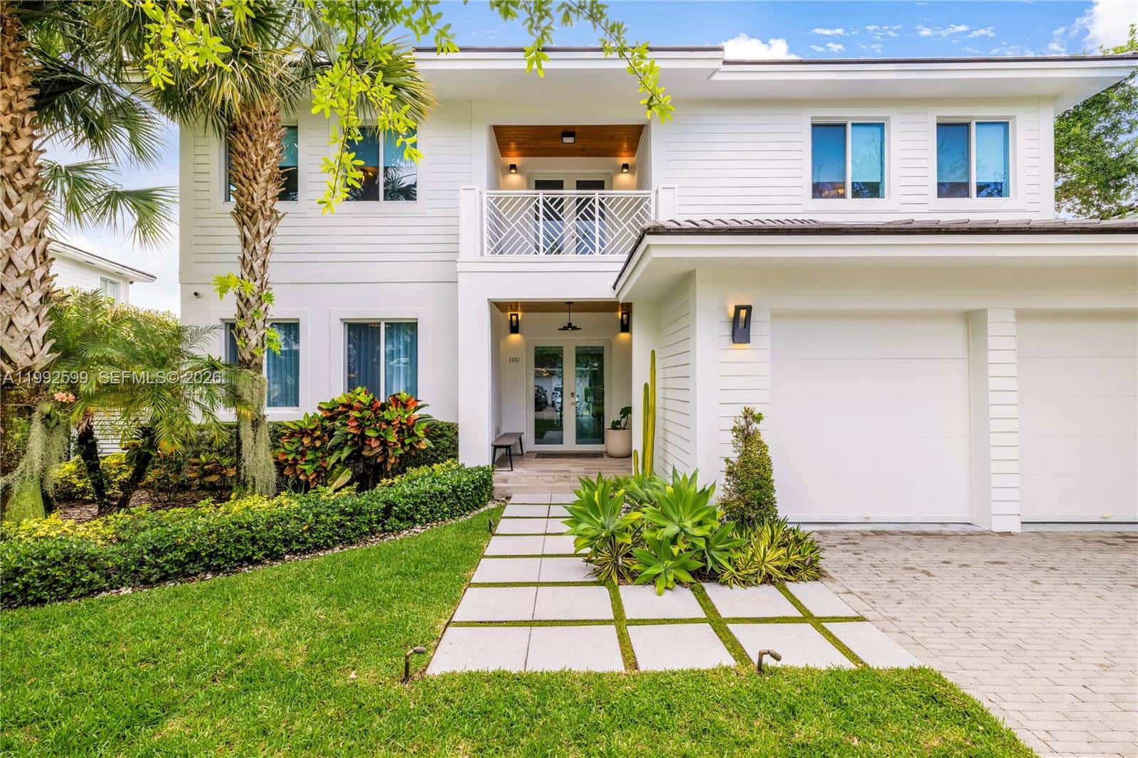 5602 SW 65th Ct, South Miami FL 33143