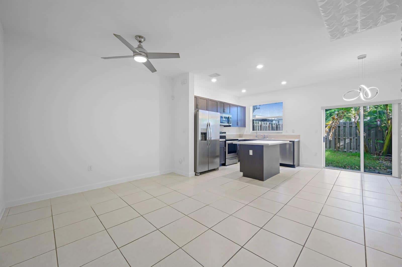 2739 SE 17th Street, Homestead FL 33035
