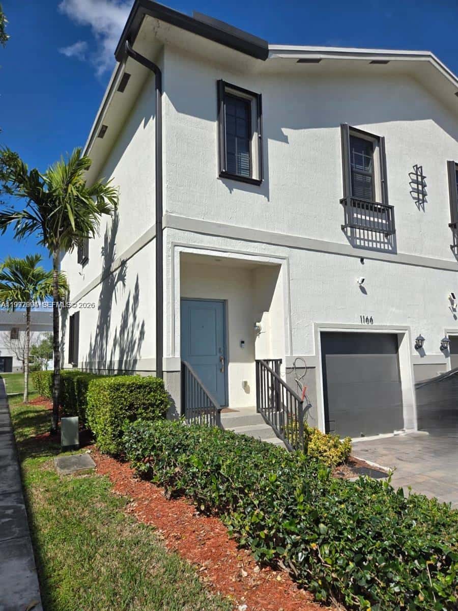 1166 SW 7th Ave, Florida City FL 33034