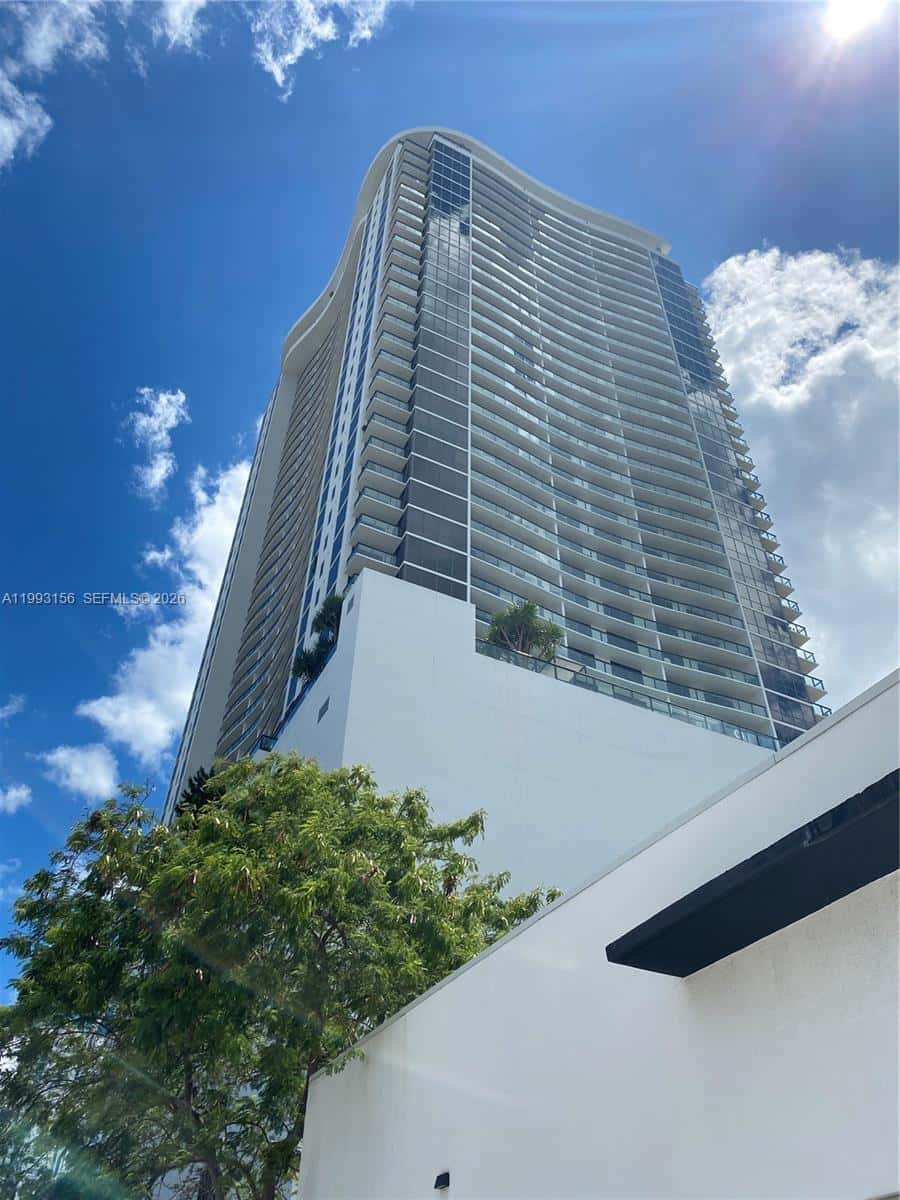 1600 NE 1st Ave # 1711, Miami FL 33132