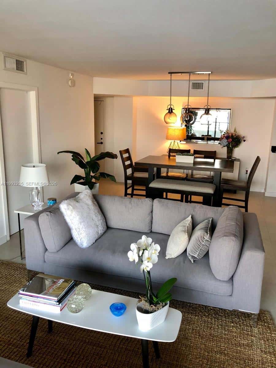 2333 Brickell Ave, Miami FL 33129