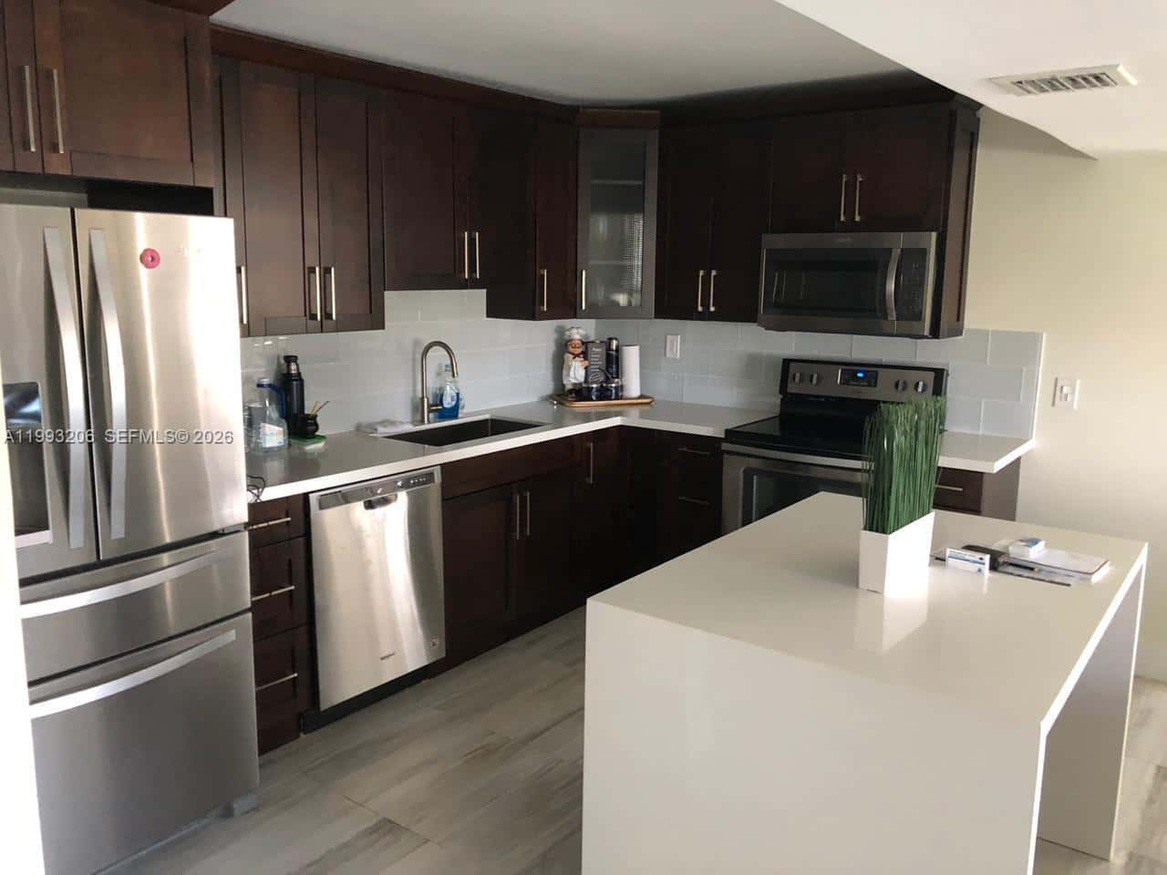 7135 Collins Ave # 525, Miami Beach FL 33141