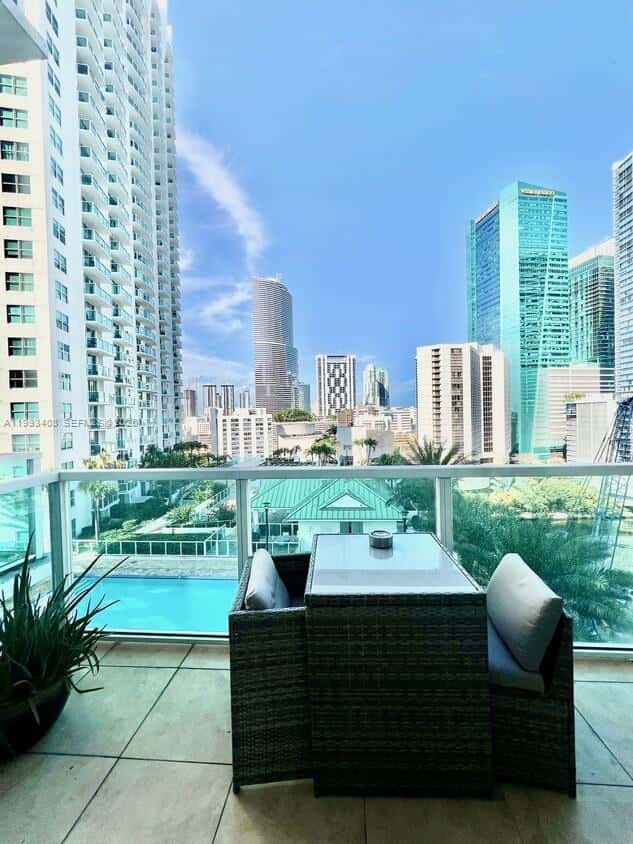 41 SE 5th St # 903, Miami FL 33131