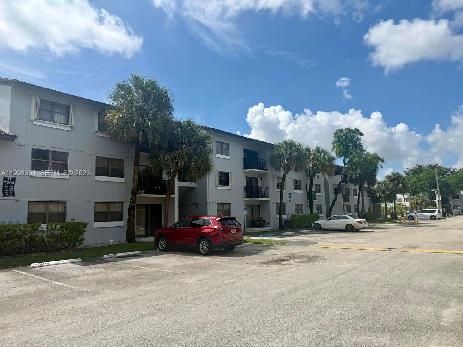 7595 NW 179th St # 119, Hialeah FL 33015