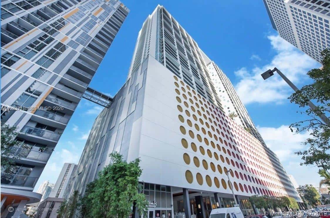 500 Brickell Ave # 2708, Miami FL 33131