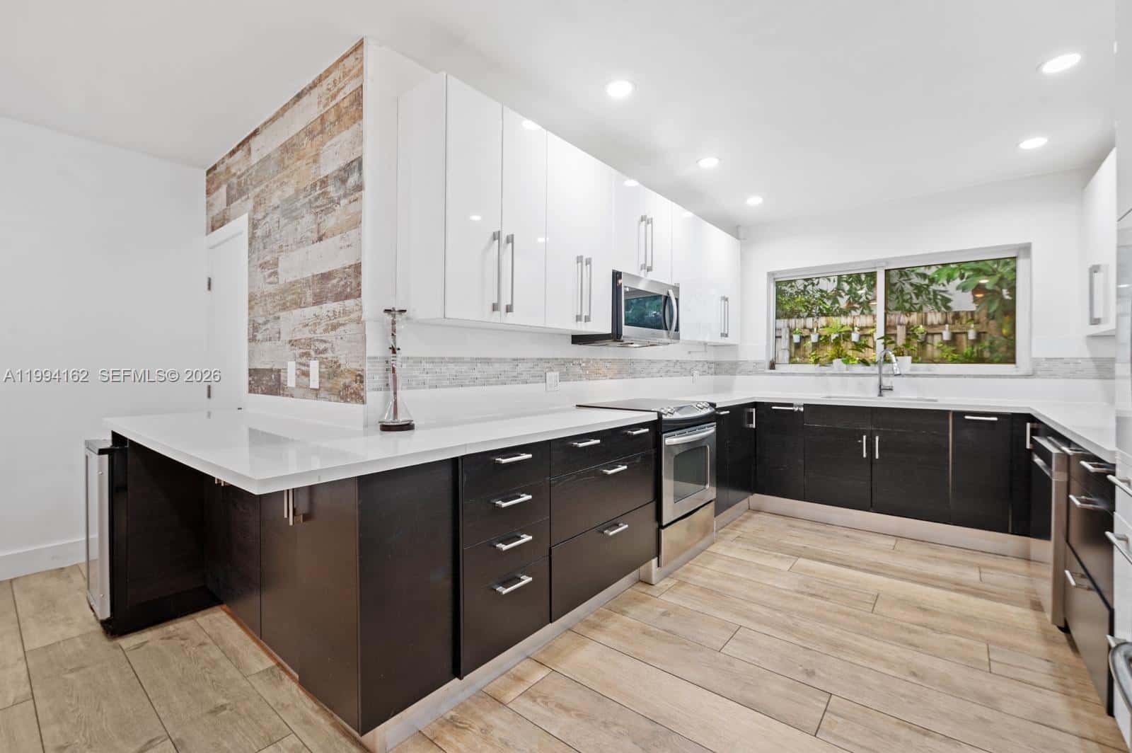 3551 E Glencoe St, Miami FL 33133