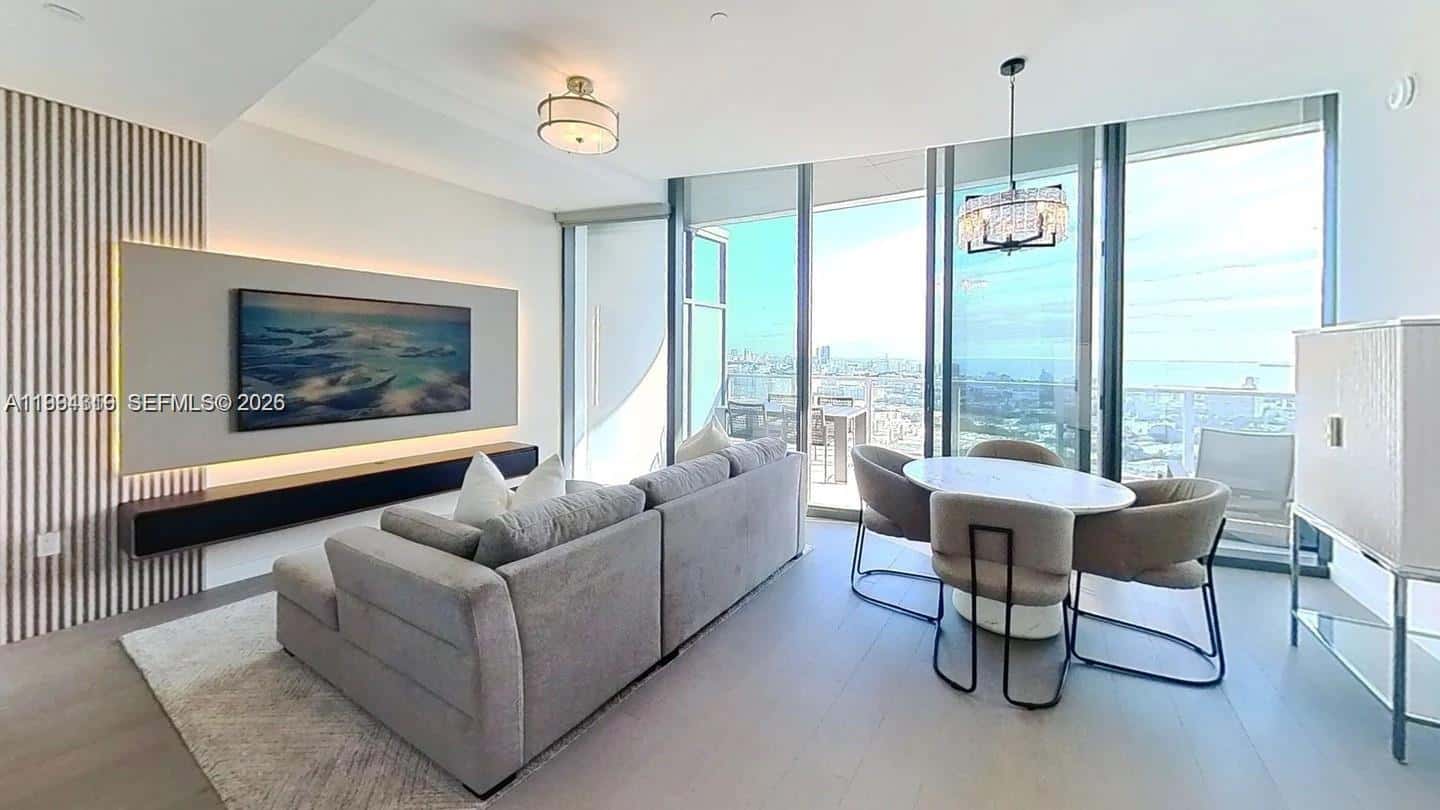 500 Alton Rd # 2504, Miami Beach FL 33139