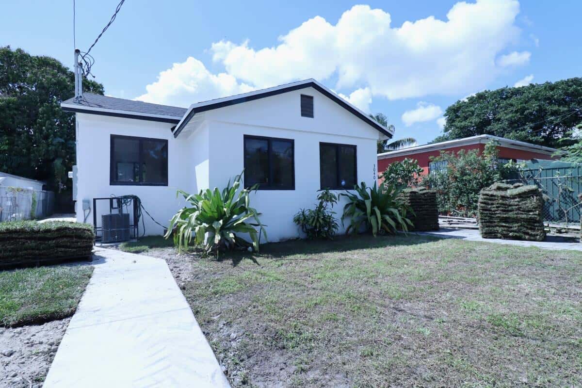 3040 NW 13th Avenue # 1, Miami FL 33142