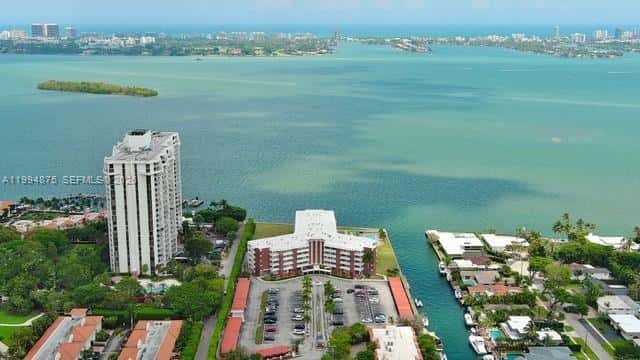 1700 NE 105th # 408, Miami Shores FL 33138