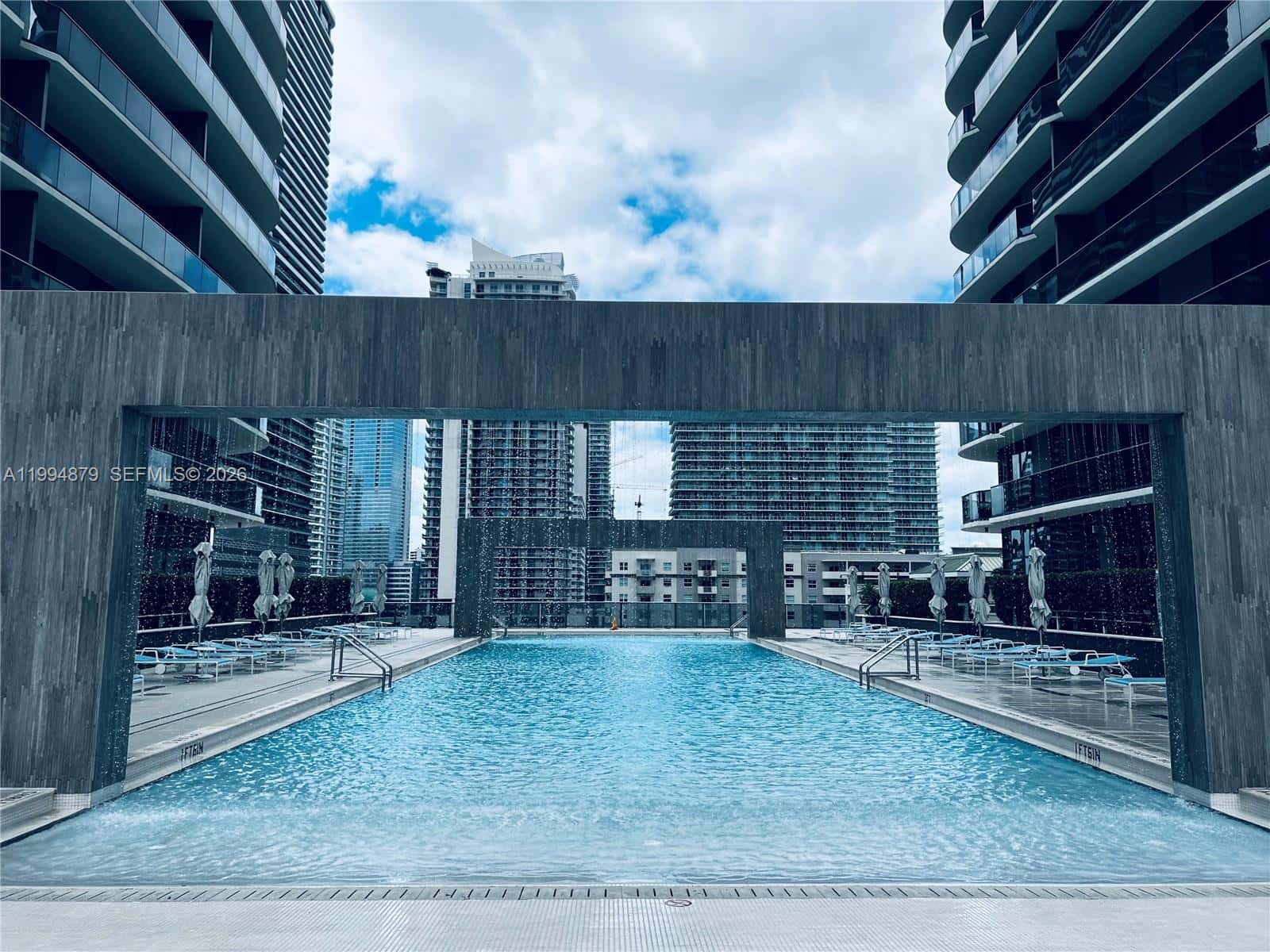 45 SW 9th St # 2004, Miami FL 33130