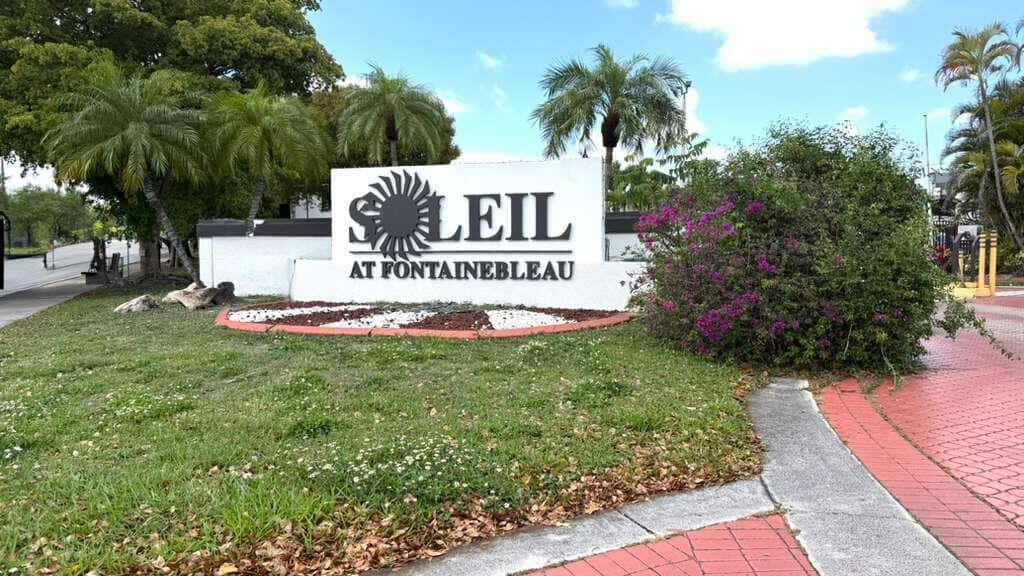 9711 Fontainebleau Boulevard # D105, Miami FL 33172