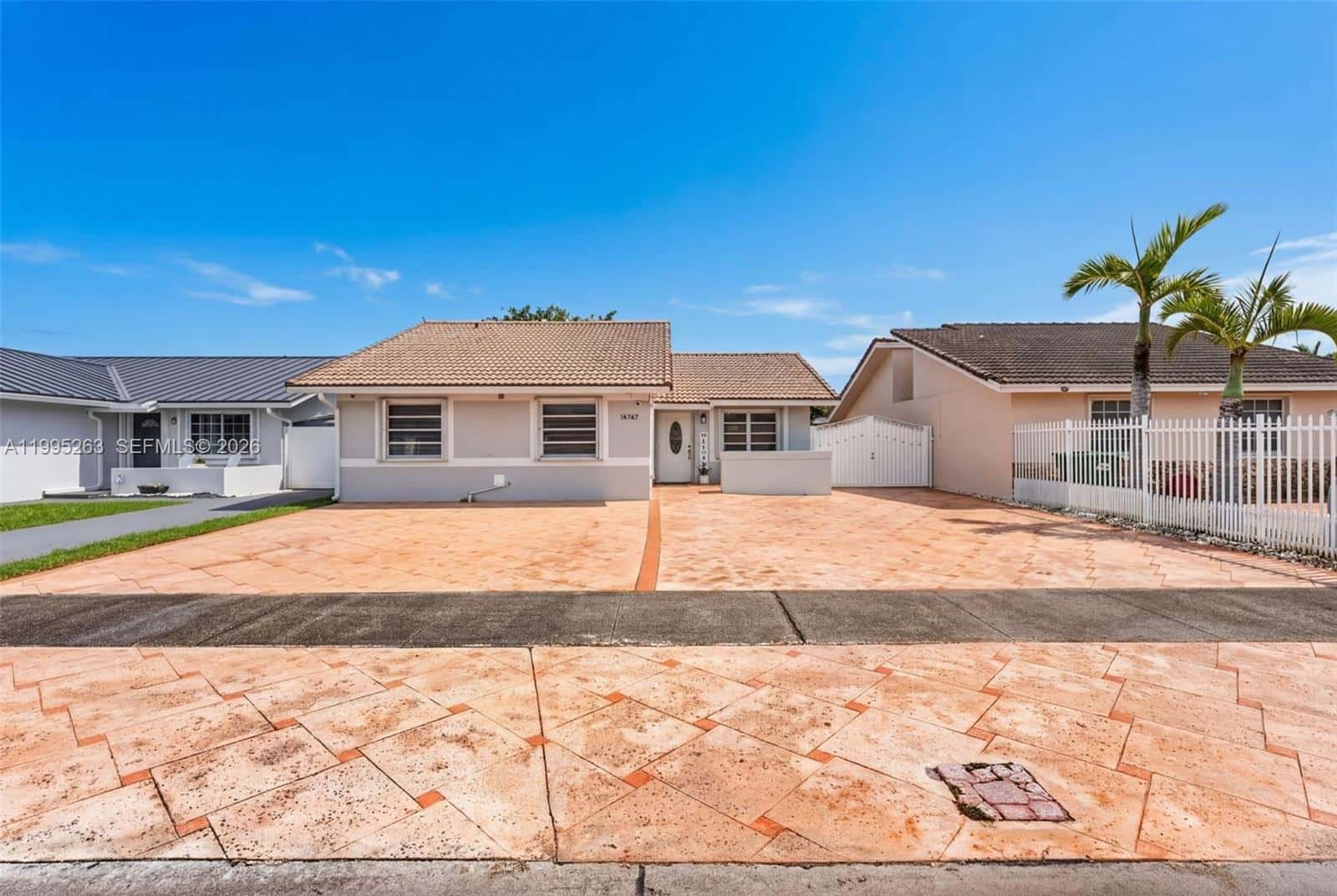 14747 SW 82nd St, Miami FL 33193
