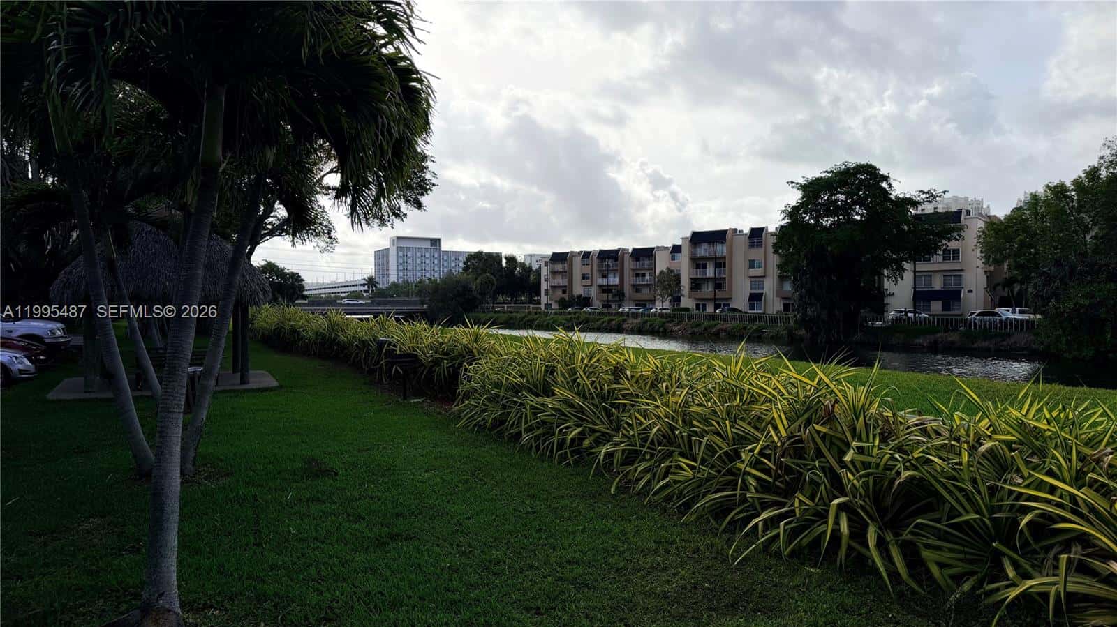 7740 Camino Real # G303, Miami FL 33143