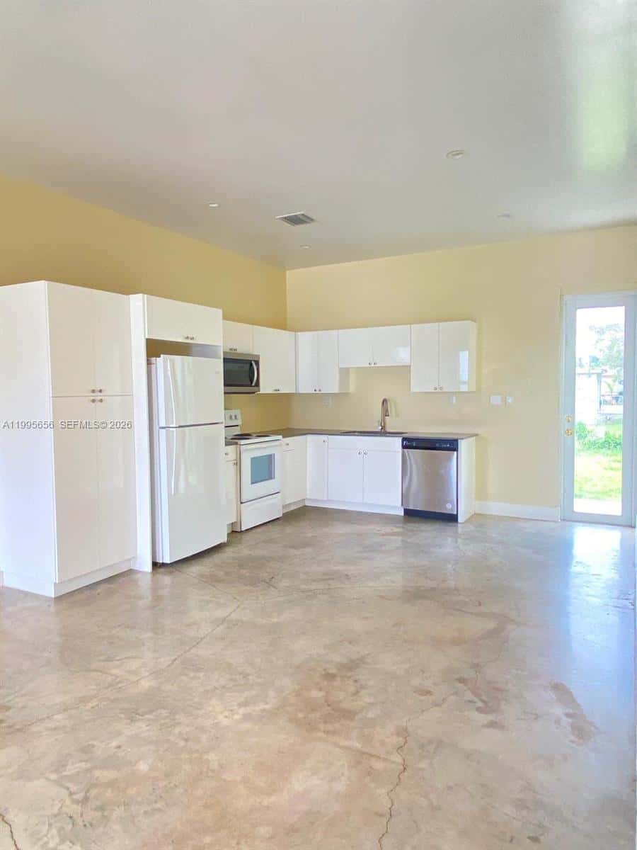 12150 SW 213th St # 12150, Miami FL 33177