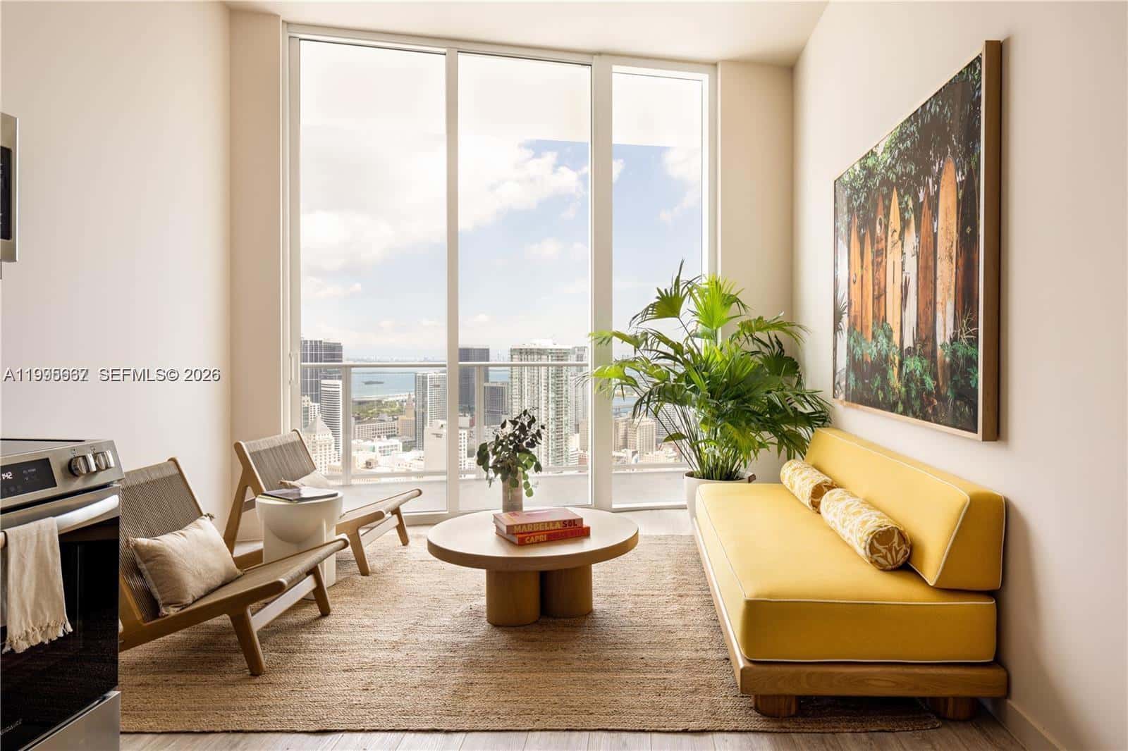 275 SW 6th St # 1110, Miami FL 33130