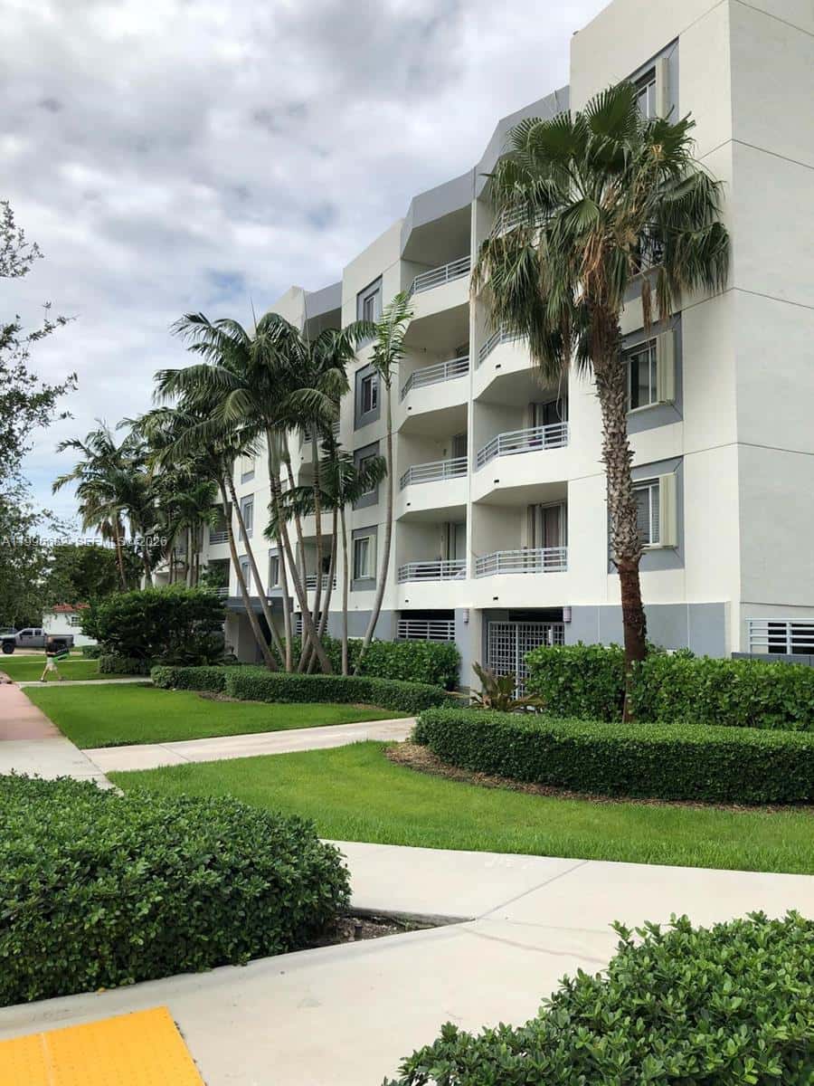 1401 Bay Rd # 412, Miami Beach FL 33139