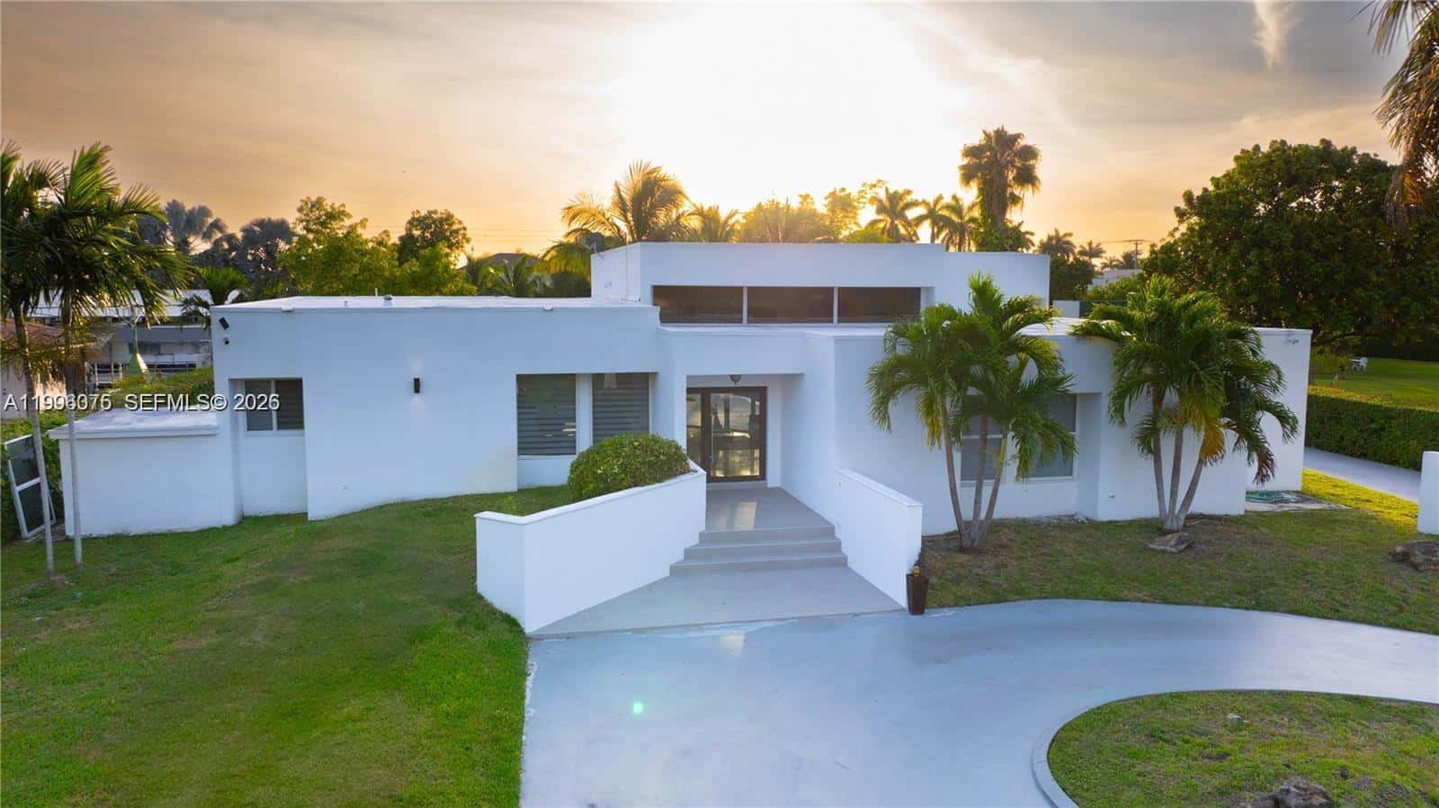 290 NW 125th Ave, Miami FL 33182